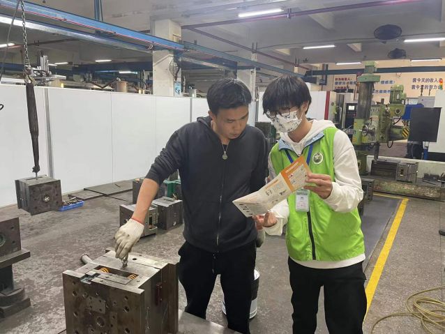 三鄉(xiāng)鎮(zhèn)開展“勤勞致富，遠(yuǎn)離毒品”禁毒宣傳活動照片4.jpg