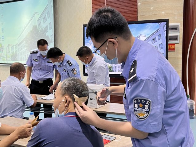 三鄉(xiāng)鎮(zhèn)開展“加強校車駕駛員毒檢，為師生安全出行護航”宣傳活動圖片1.jpg